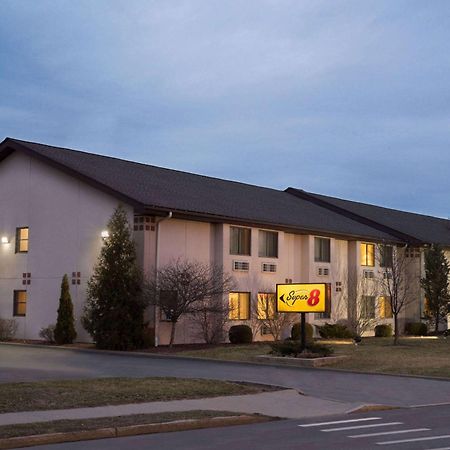 Super 8 By Wyndham Ithaca Exterior foto