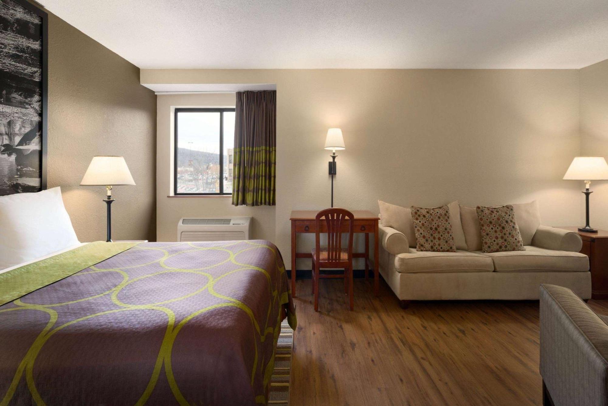 Super 8 By Wyndham Ithaca Exterior foto