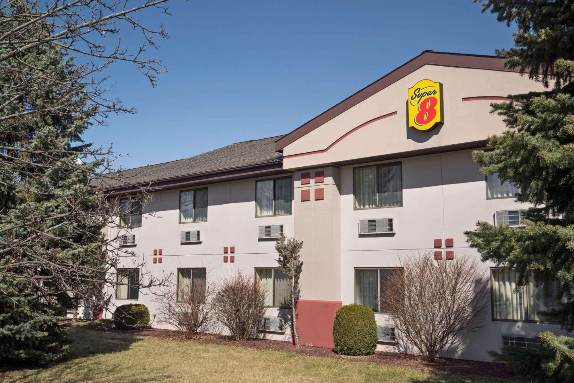 Super 8 By Wyndham Ithaca Exterior foto