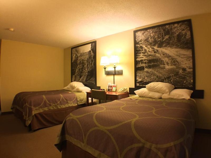 Super 8 By Wyndham Ithaca Exterior foto